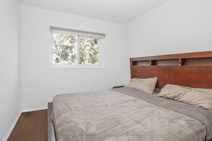 Photo 18 at 3127 Pendleton Road, Meadowvale, Mississauga