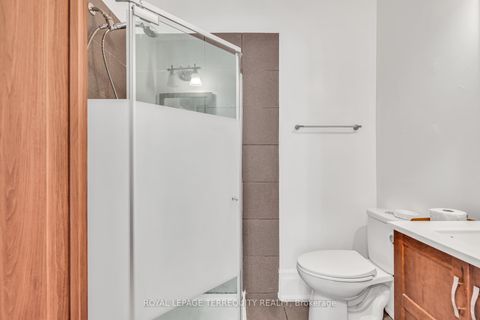 Photo 11 at 78 Lawrence Avenue W, Lawrence Park North, Toronto