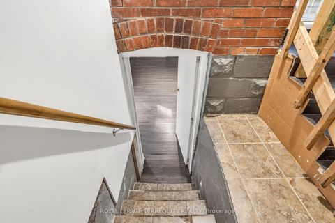 Photo 14 at 78 Lawrence Avenue W, Lawrence Park North, Toronto