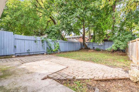 Photo 18 at 78 Lawrence Avenue W, Lawrence Park North, Toronto