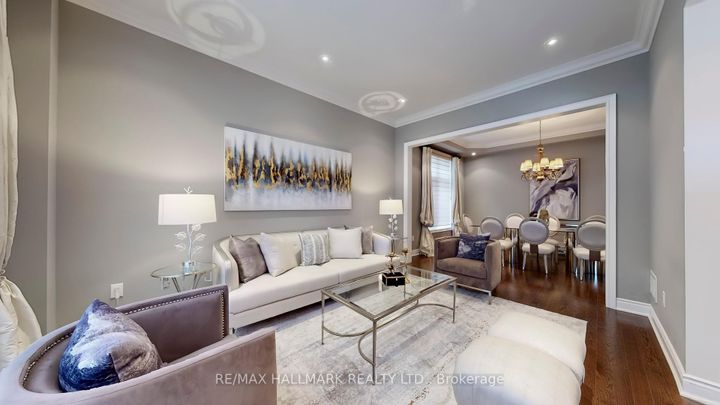 Photo 5 at 126 Sir Stevens Drive, Patterson, Vaughan