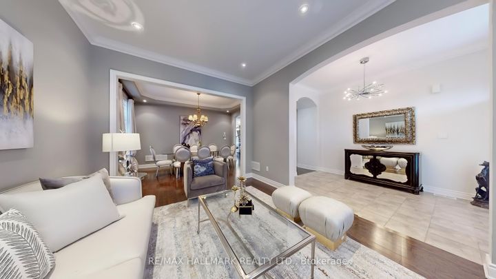 Photo 6 at 126 Sir Stevens Drive, Patterson, Vaughan