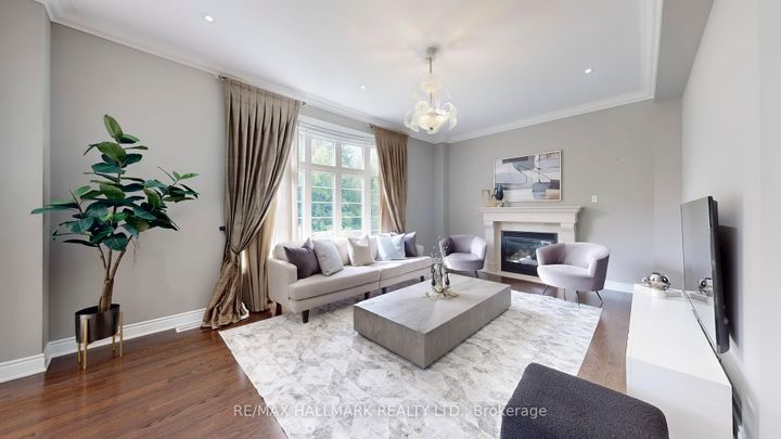 Photo 12 at 126 Sir Stevens Drive, Patterson, Vaughan