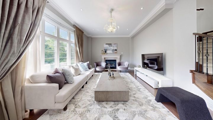 Photo 13 at 126 Sir Stevens Drive, Patterson, Vaughan