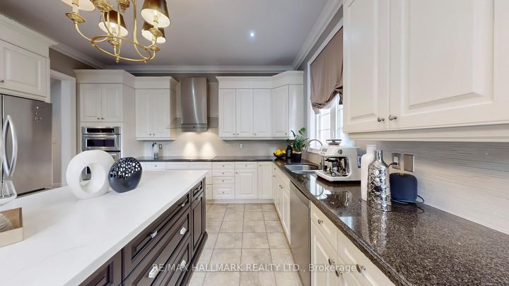 Photo 27 at 126 Sir Stevens Drive, Patterson, Vaughan