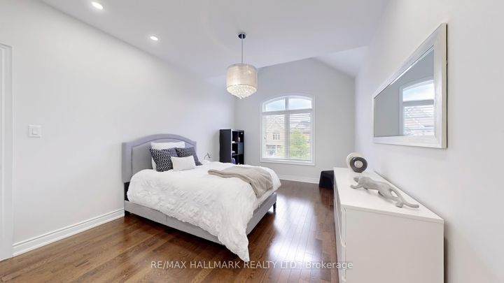Photo 37 at 126 Sir Stevens Drive, Patterson, Vaughan
