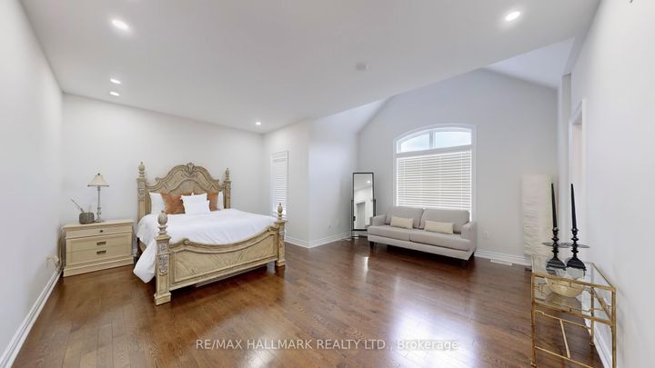 Photo 43 at 126 Sir Stevens Drive, Patterson, Vaughan