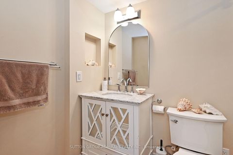 Photo 22 at 203 - 91 Townsgate Drive, Yorkhill, Vaughan