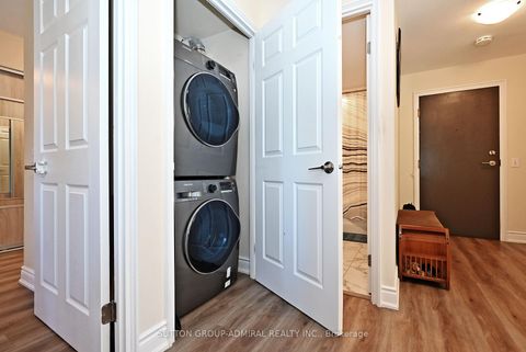 Photo 36 at 203 - 91 Townsgate Drive, Yorkhill, Vaughan