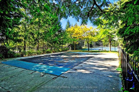 Photo 44 at 203 - 91 Townsgate Drive, Yorkhill, Vaughan
