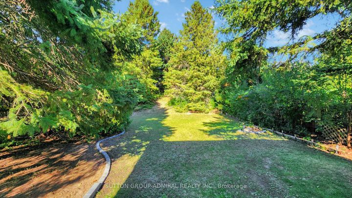 Photo 21 at 62 Shieldmark Crescent, Royal Orchard, Markham