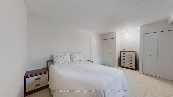 Photo 24 at 62 Shieldmark Crescent, Royal Orchard, Markham