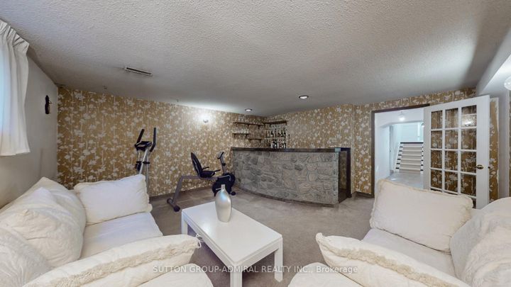 Photo 33 at 62 Shieldmark Crescent, Royal Orchard, Markham
