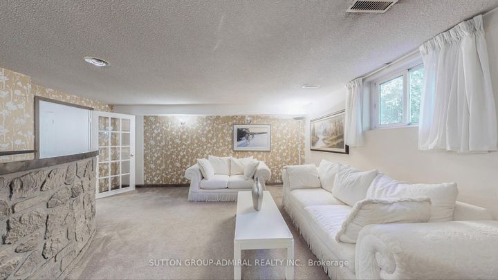 Photo 34 at 62 Shieldmark Crescent, Royal Orchard, Markham