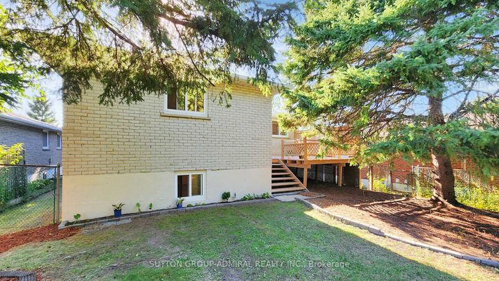Photo 39 at 62 Shieldmark Crescent, Royal Orchard, Markham