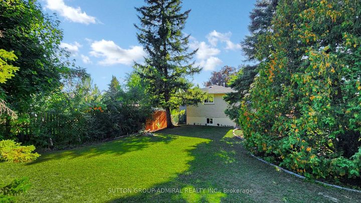 Photo 42 at 62 Shieldmark Crescent, Royal Orchard, Markham