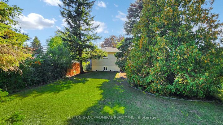 Photo 44 at 62 Shieldmark Crescent, Royal Orchard, Markham