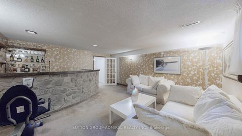 Photo 35 at 62 Shieldmark Crescent, Royal Orchard, Markham