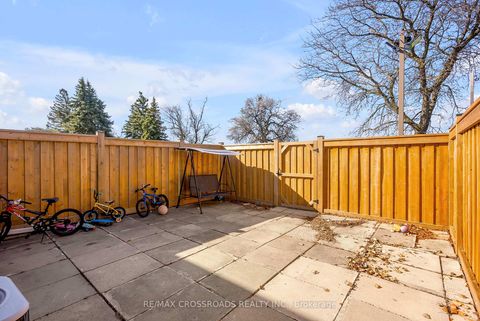 Photo 33 at 12 - 7450 Darcel Avenue, Malton, Mississauga