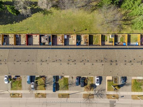Photo 36 at 12 - 7450 Darcel Avenue, Malton, Mississauga