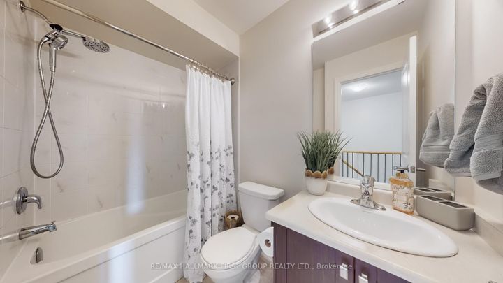 Photo 31 at TH 2 - 384 Arctic Red Drive, Windfields, Oshawa