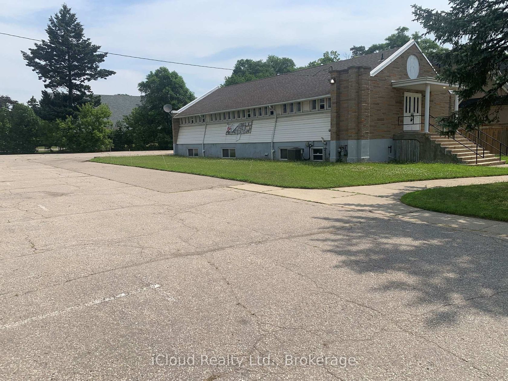 1649 Crediton Parkway, Mineola, Mississauga 