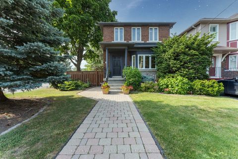 Photo 7 at 96 Glenvale Boulevard, Leaside, Toronto