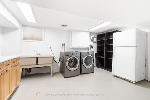 Photo 35 at 96 Glenvale Boulevard, Leaside, Toronto