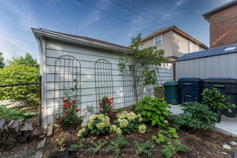 Photo 42 at 96 Glenvale Boulevard, Leaside, Toronto