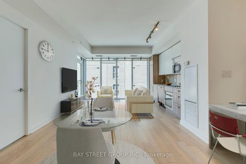Photo 7 at 1601 - 17 Dundonald Street, Yonge Corridor, Toronto