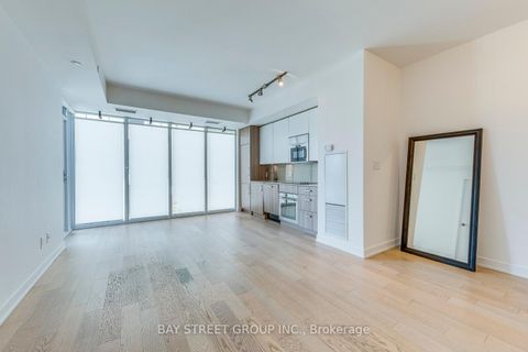 Photo 23 at 1601 - 17 Dundonald Street, Yonge Corridor, Toronto Photo 23 at 1601 - 17 Dundonald Street, Yonge Corridor, Toronto