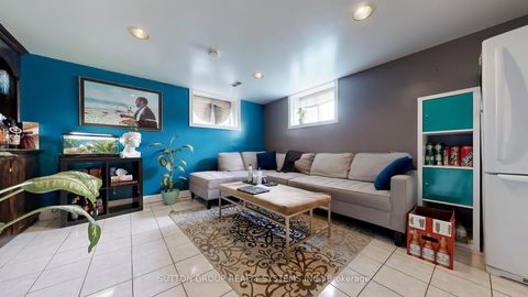 Photo 3 at 122 Hatherley Road, Fairbank, Toronto