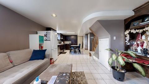 Photo 4 at 122 Hatherley Road, Fairbank, Toronto
