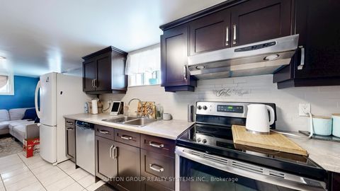 Photo 5 at 122 Hatherley Road, Fairbank, Toronto
