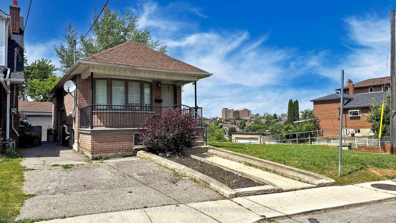 122 Hatherley Road, Fairbank, Toronto 
