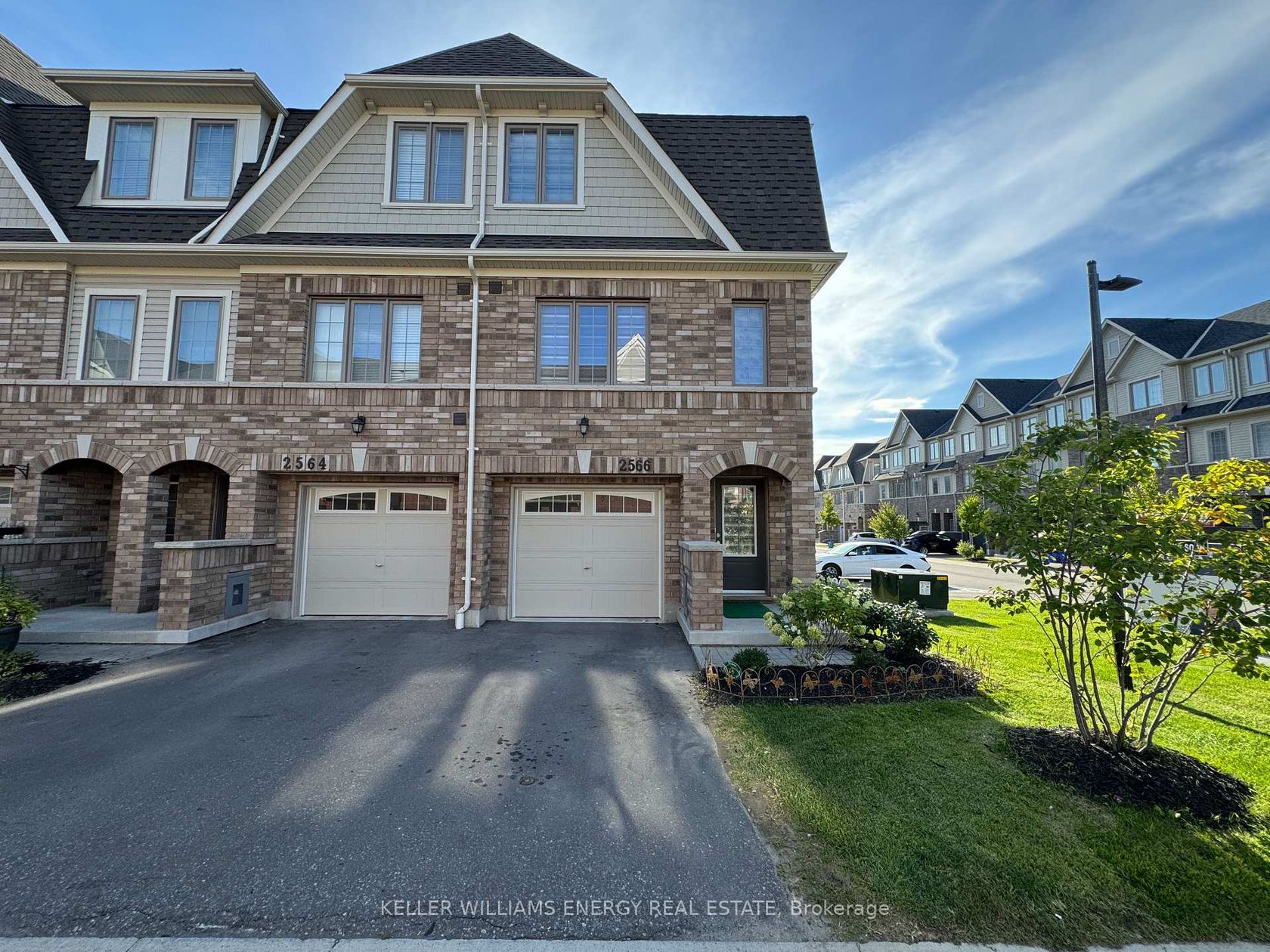 2566 Mojave Path, Windfields, Oshawa 2