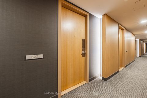 Photo 4 at 627 - 629 King Street W, Waterfront Communities C1, Toronto