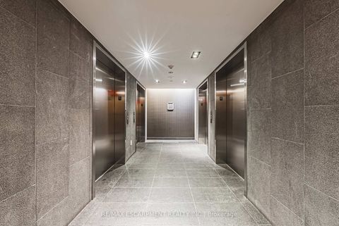 Photo 23 at 627 - 629 King Street W, Waterfront Communities C1, Toronto