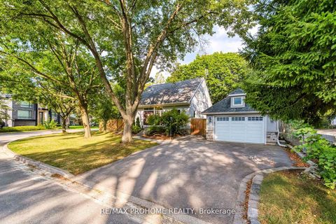 Photo 1 at 39 Addison Crescent, Don Mills, Toronto