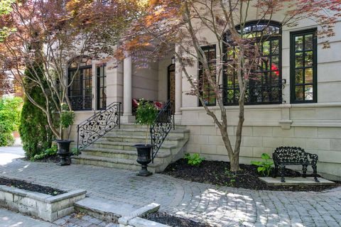 Photo 1 at 45 Mathersfield Drive, Moore Park, Toronto