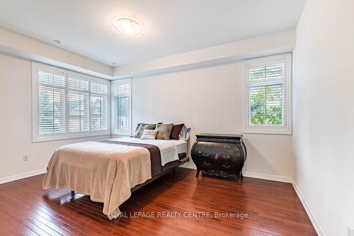 Photo 17 at 35 Compass Way, Port Credit, Mississauga