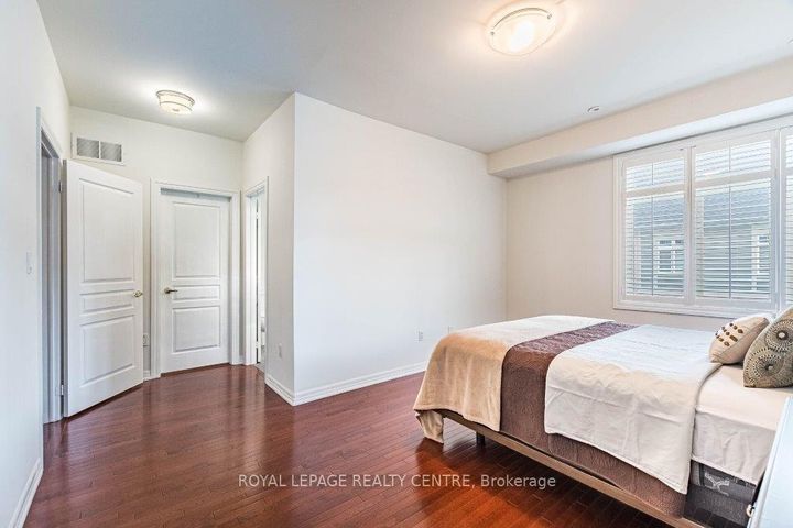 Photo 18 at 35 Compass Way, Port Credit, Mississauga