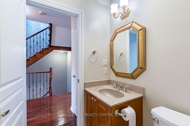 Photo 27 at 35 Compass Way, Port Credit, Mississauga
