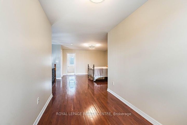 Photo 32 at 35 Compass Way, Port Credit, Mississauga