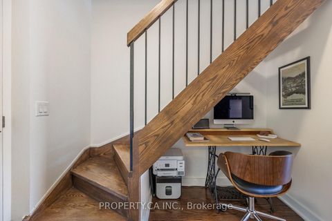 Photo 2 at 329 - 5 Hanna Avenue, Niagara, Toronto