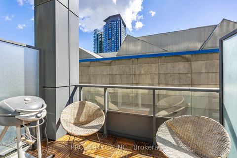 Photo 16 at 329 - 5 Hanna Avenue, Niagara, Toronto