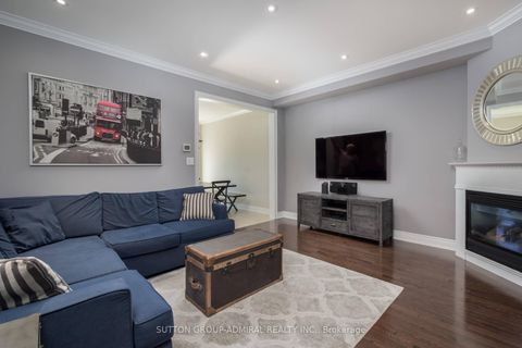 Photo 5 at 227 Canada Drive, Vellore Village, Vaughan