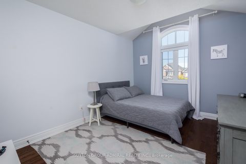 Photo 21 at 227 Canada Drive, Vellore Village, Vaughan