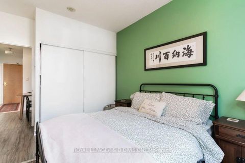 Photo 12 at 111 - 195 Merton Street, Mount Pleasant West, Toronto