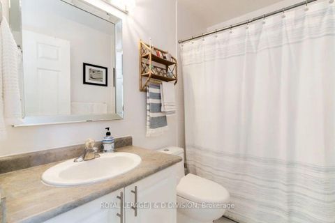 Photo 13 at 111 - 195 Merton Street, Mount Pleasant West, Toronto